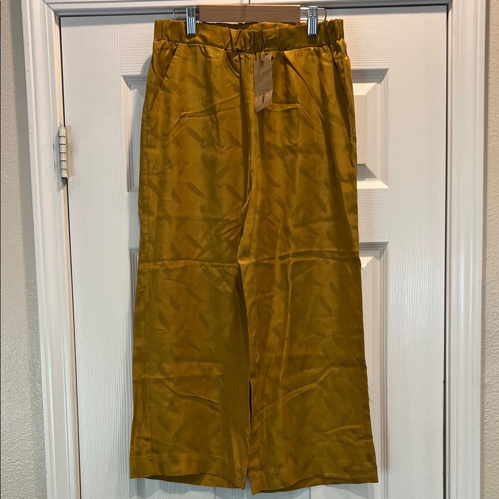 Knot Sisters - Anthropology cropped pants small